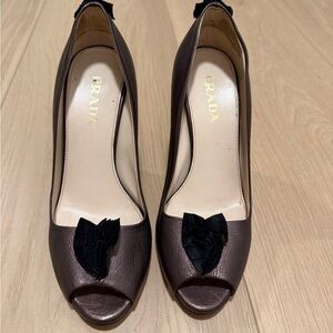 Prada Brown Leather Peep-Toe Pumps with Black Bow